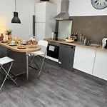 Cite 4 Maison Bacou Appartement *