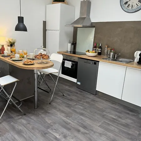 Cite 4 Maison Bacou Apartment *